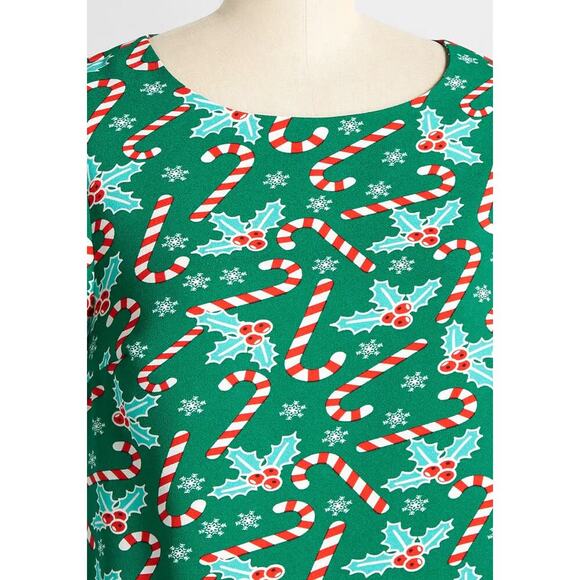 Size 1X • ModCloth Mod Cloth Demeanor Short Sleeve Blouse Holiday Christmas - Picture 1 of 3